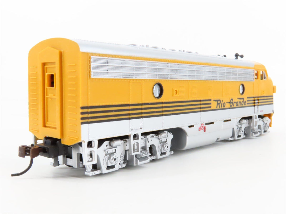 HO Scale Bachmann 61517 D&amp;RGW Rio Grande EMD F9A Diesel Locomotive #5704