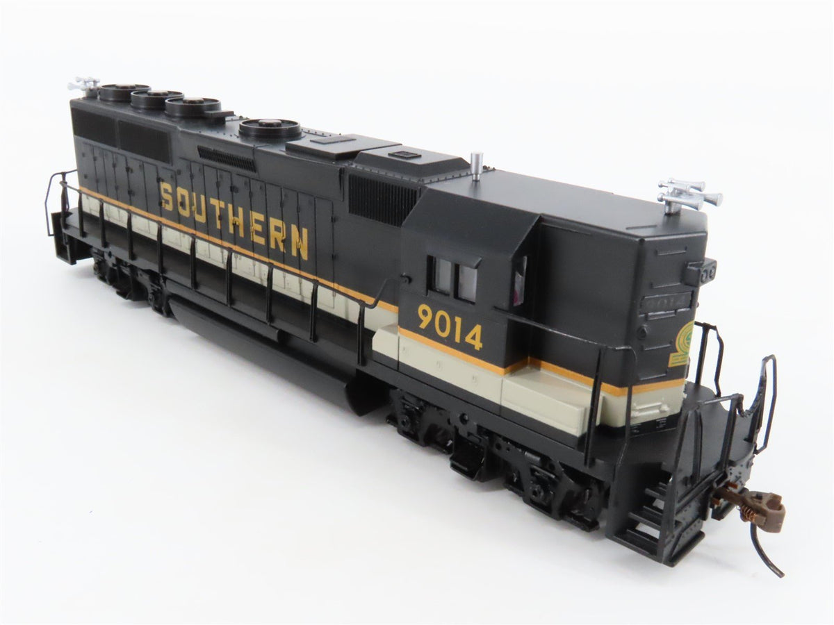 HO Scale Bachmann 61205 SOU Southern Railway EMD GP50 Diesel Locomotive #9014