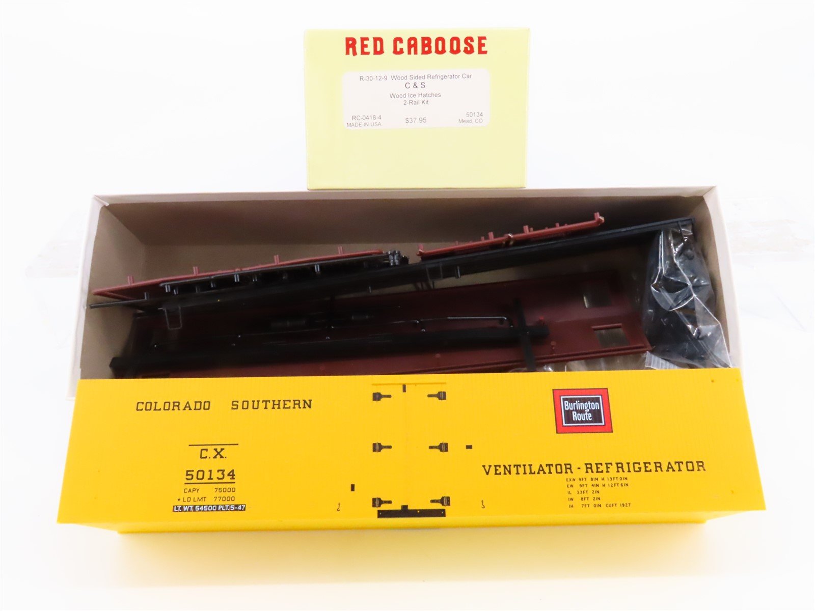 O Scale 2-Rail Red Caboose RC-0418-4 CX C&S Burlington Route Reefer #50134 Kit