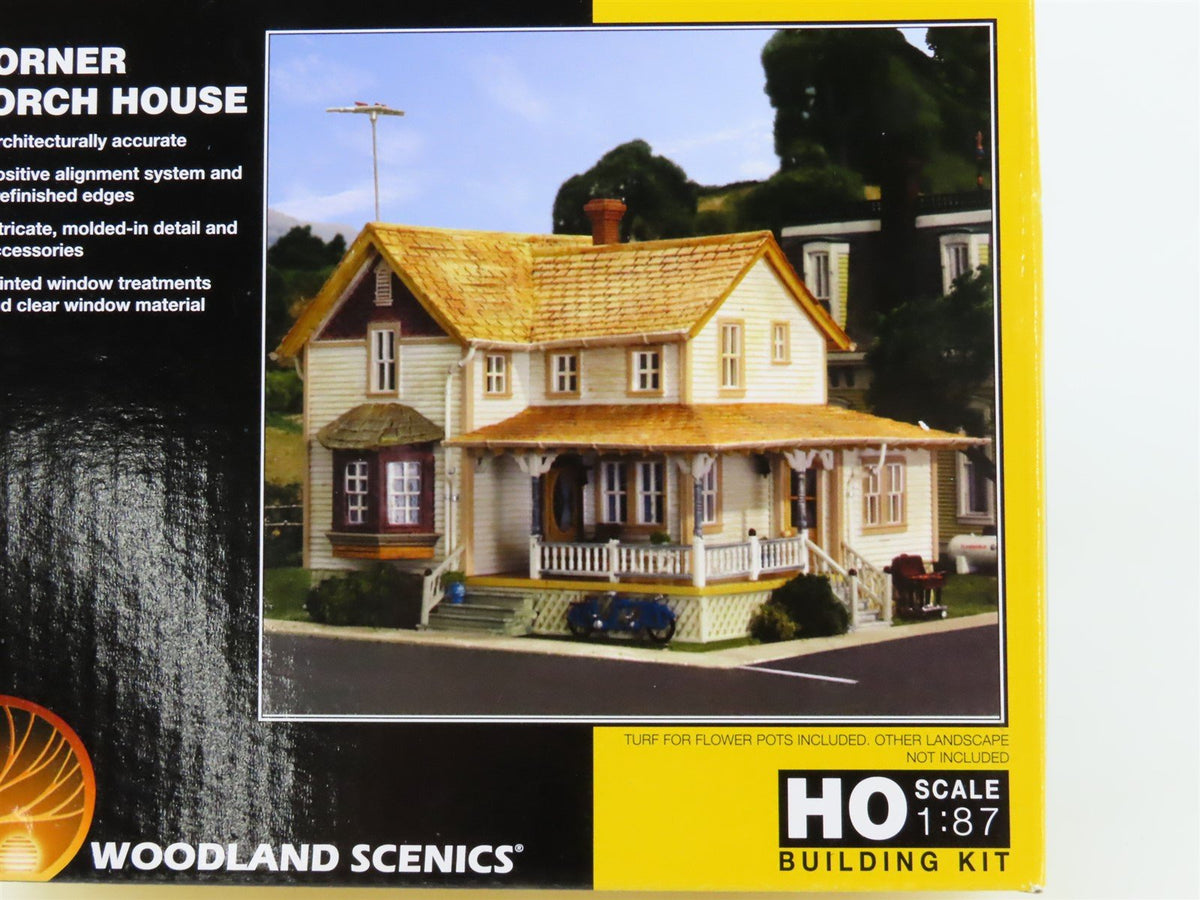 HO Scale Woodland Scenics Landmark Structures Kit #PF5196 Corner Porch House