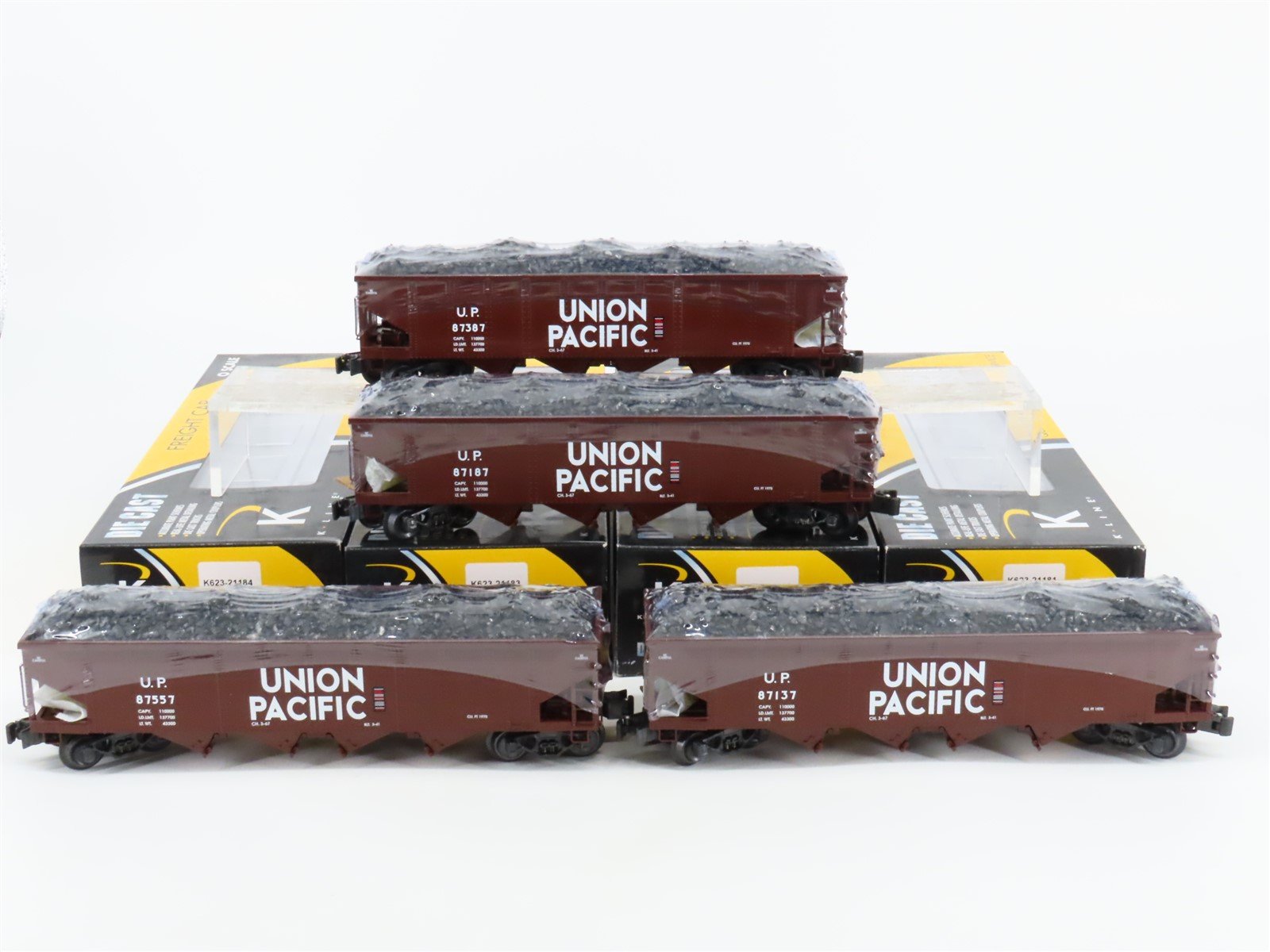 O Gauge 3-Rail K-Line K623-2118A UP Union Pacific 4-Bay Hoppers 4-Pack w/ Load