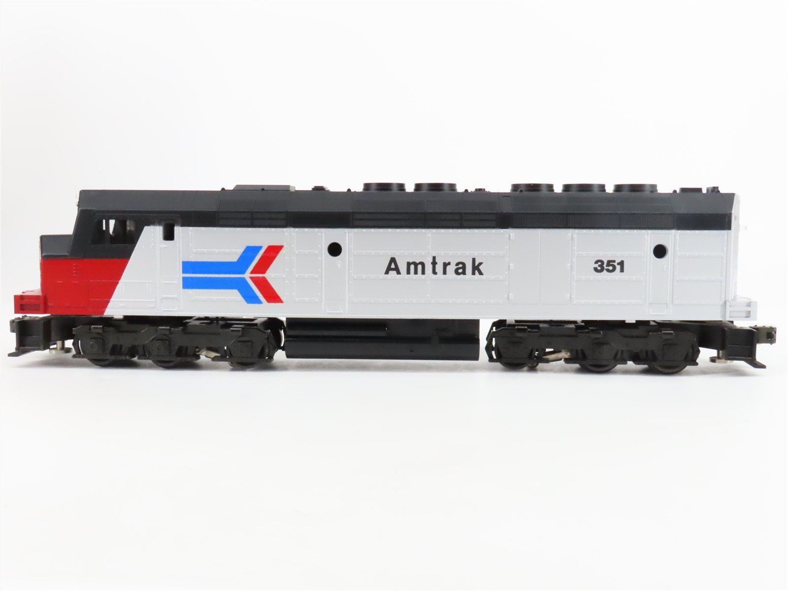 O Gauge 3-Rail Williams AMTK Amtrak FP45 Diesel Locomotive #351