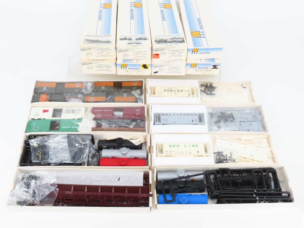 HO Scale LOT of 18 Walthers LV/GATX/GACX/SOVX/PRR/&amp; More Assorted Freight Kits