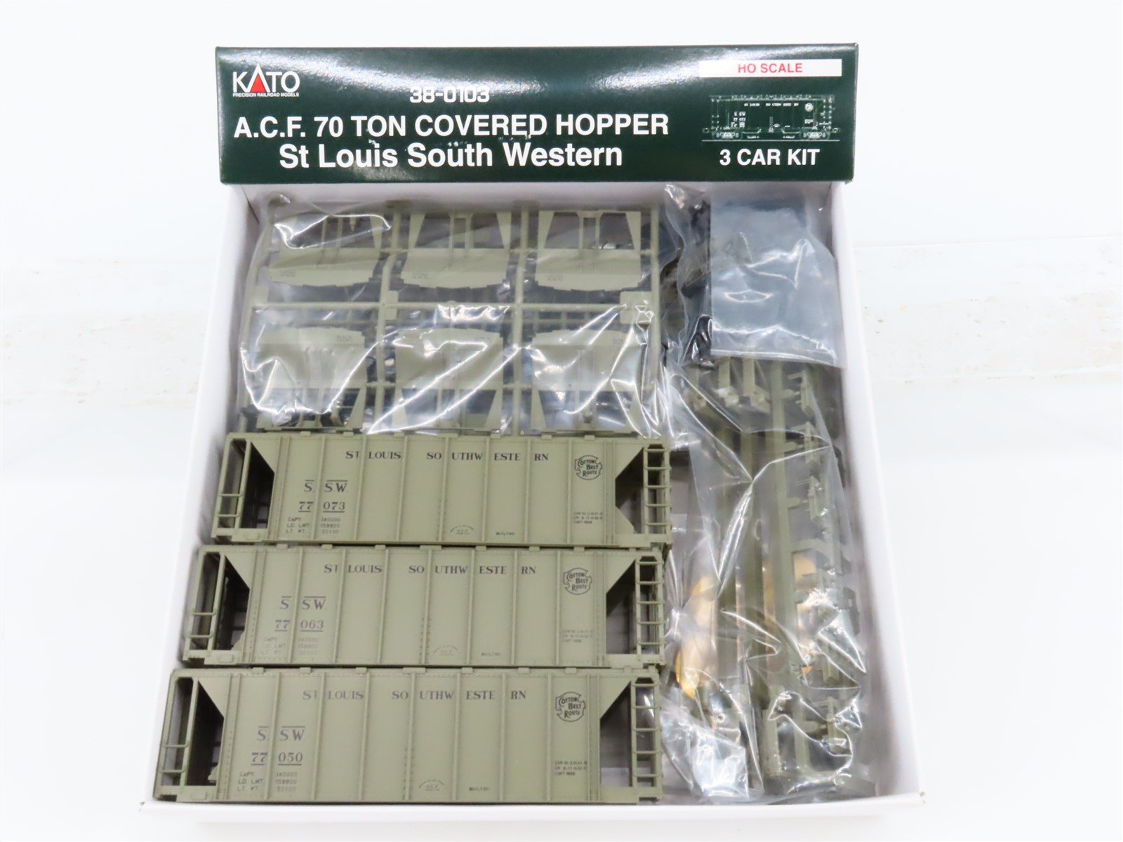 HO Scale KATO 38-0103 SSW Cotton Belt Railroad 2-Bay Covered Hopper 3-Car Kit