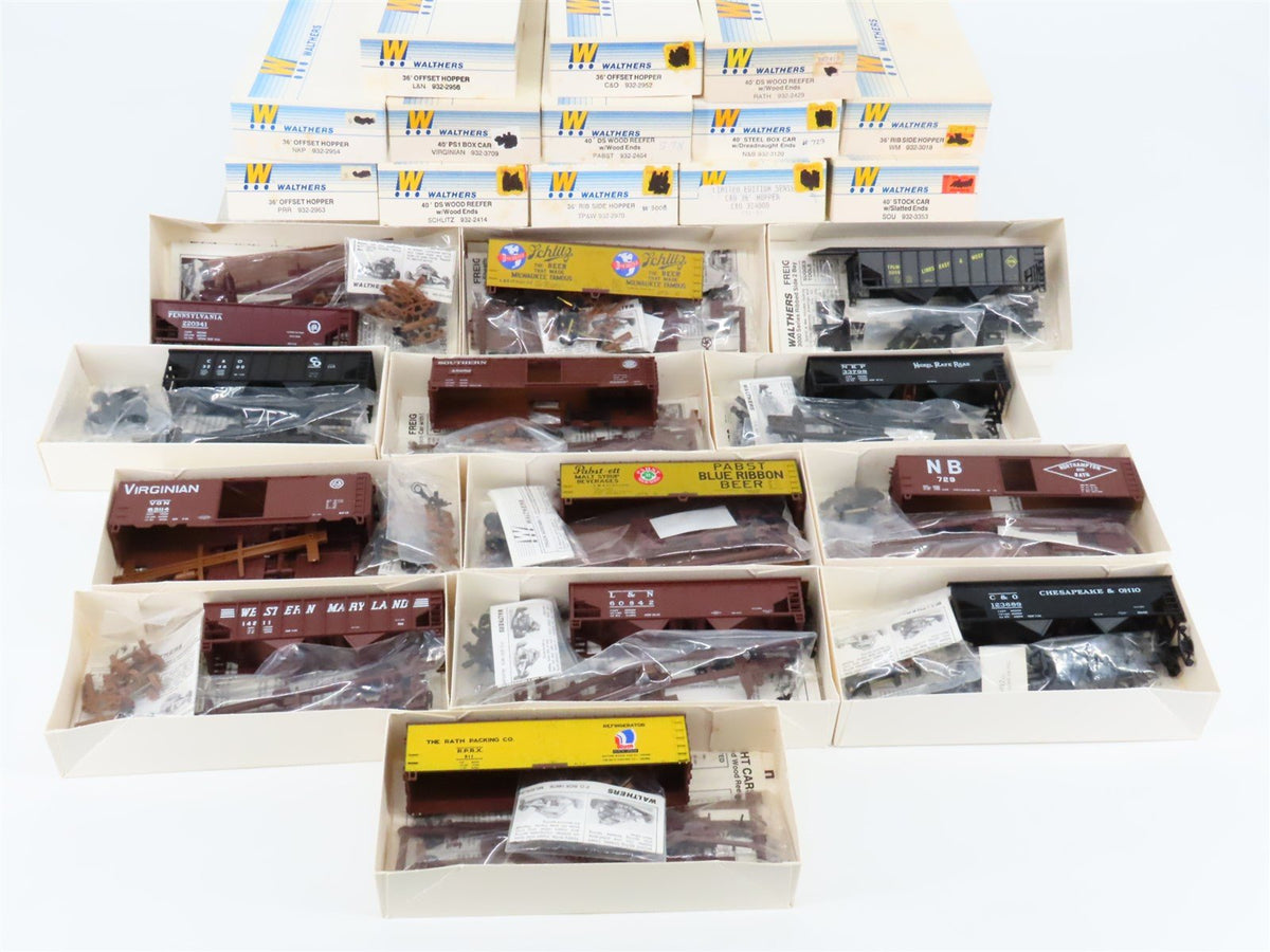 HO Scale LOT of 13 Walthers PABST/L&amp;N/C&amp;O/N&amp;B/&amp; More Assorted Freight Car Kits