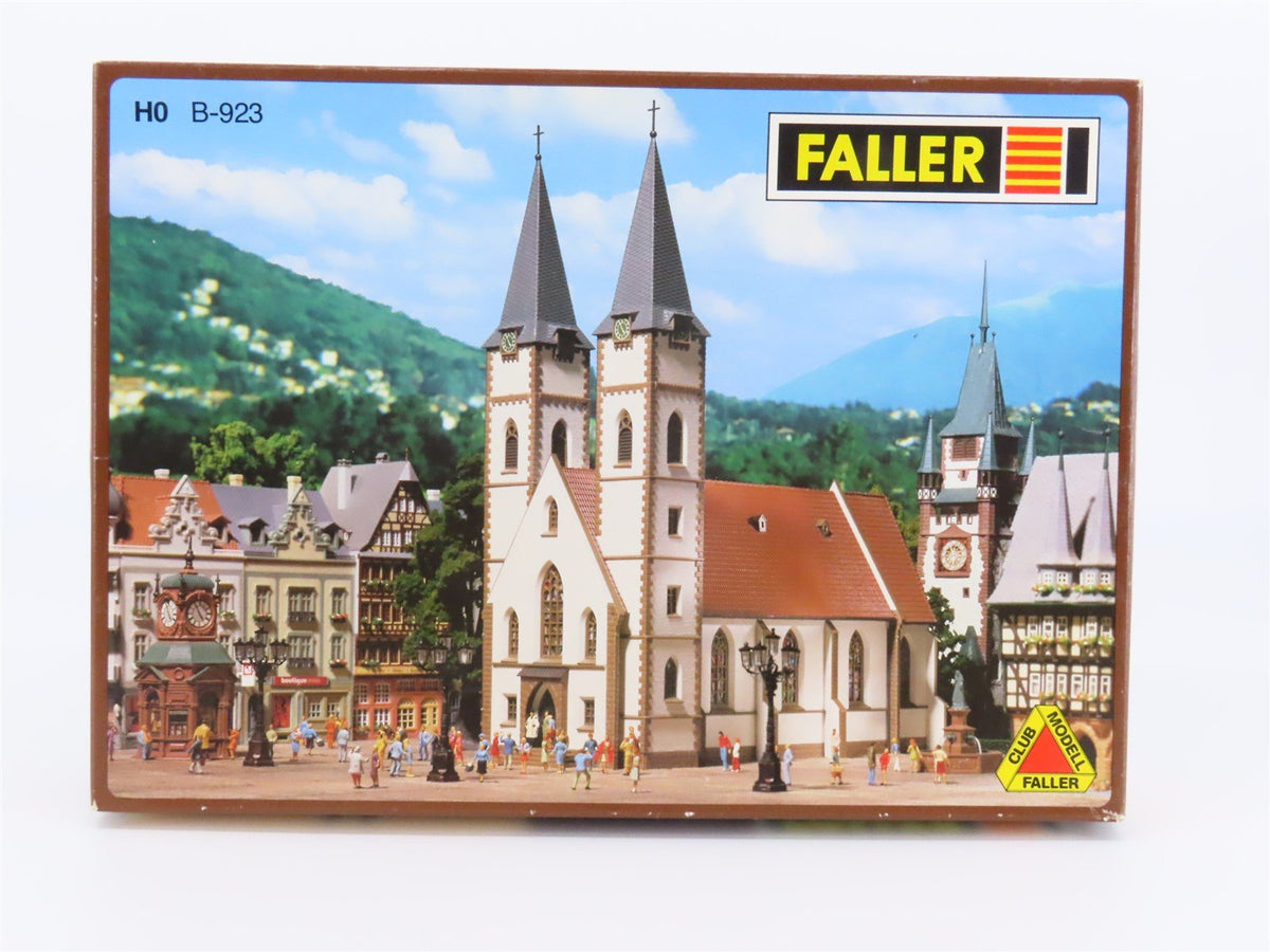 HO 1/87 Scale FALLER Kit #B-923 Cathedral