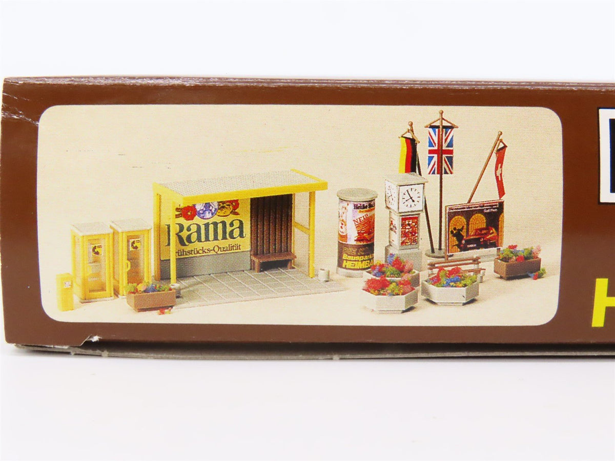 HO 1/87 Scale FALLER Kit #B-585 &quot;Town Accessories&quot; Scenery Set