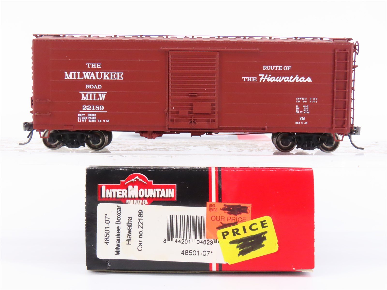 HO Scale InterMountain 48501-07 MILW Milwaukee Road "Hiawatha" Box Car #22189