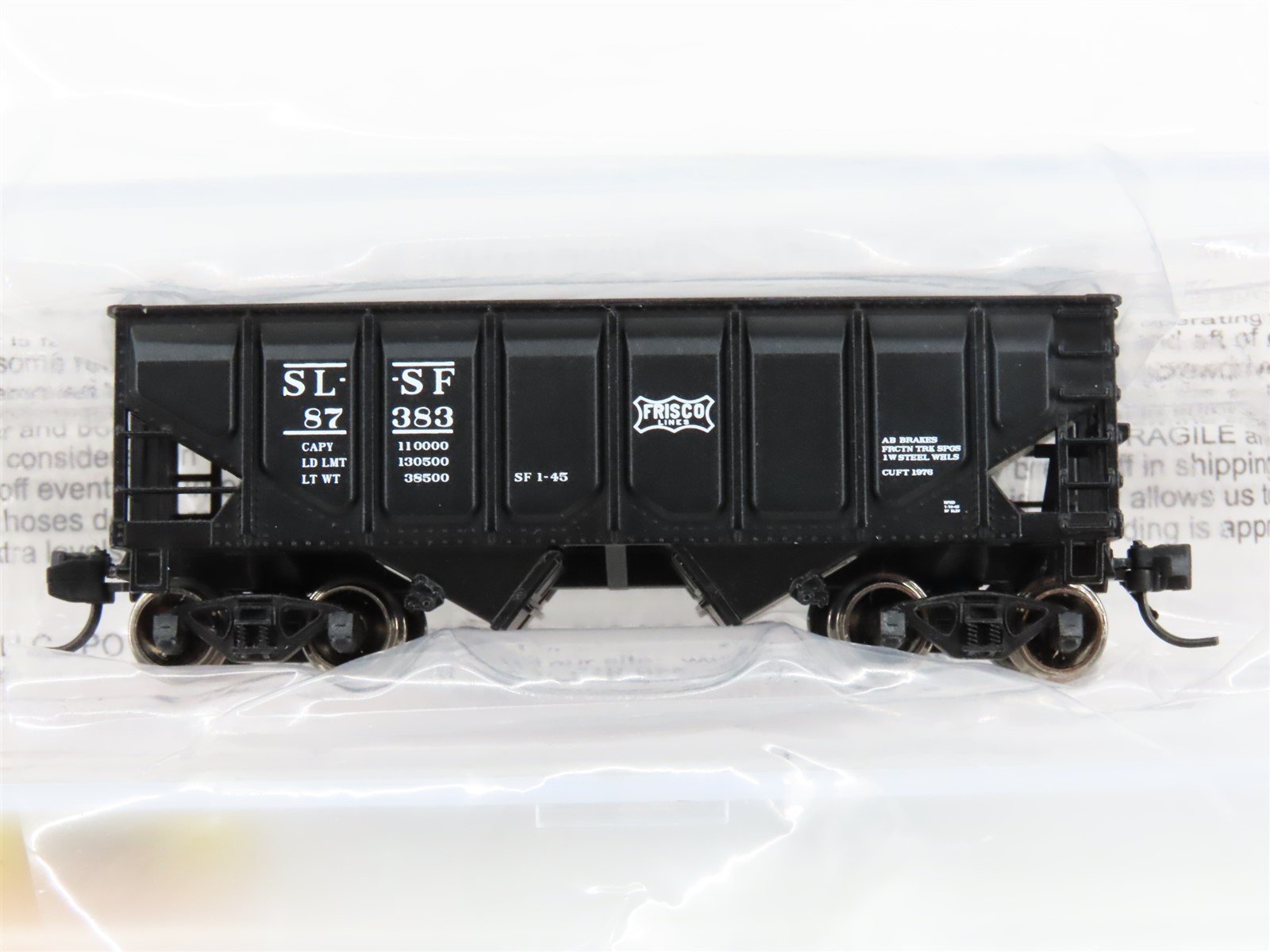 N Scale Bluford Shops #62111 SL-SF Frisco 2-Bay Hopper #87383 w/ Load