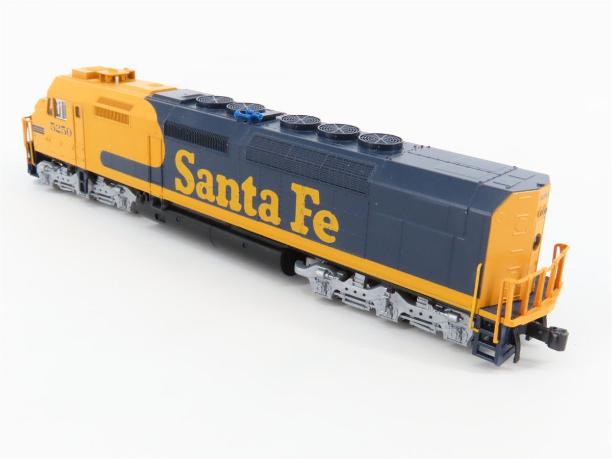 N Scale KATO 176-9211 ATSF Santa Fe SDP40F Diesel Locomotive #5250