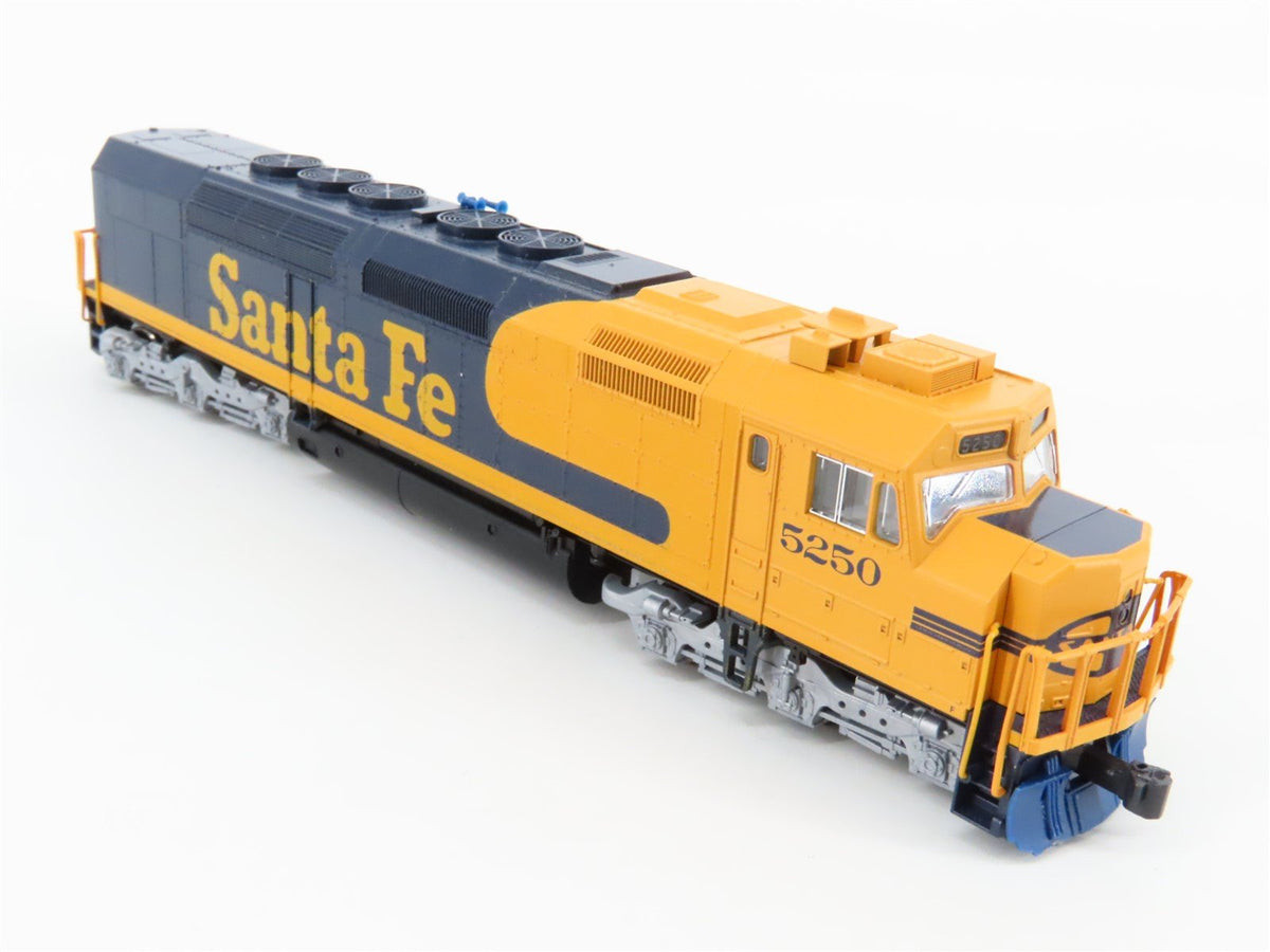 N Scale KATO 176-9211 ATSF Santa Fe SDP40F Diesel Locomotive #5250