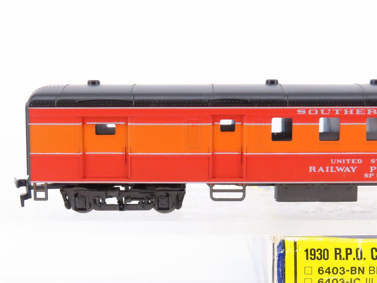 HO Scale AHM 6403-SP SP Southern Pacific Railroad 72&#39; RPO Passenger Car #5037