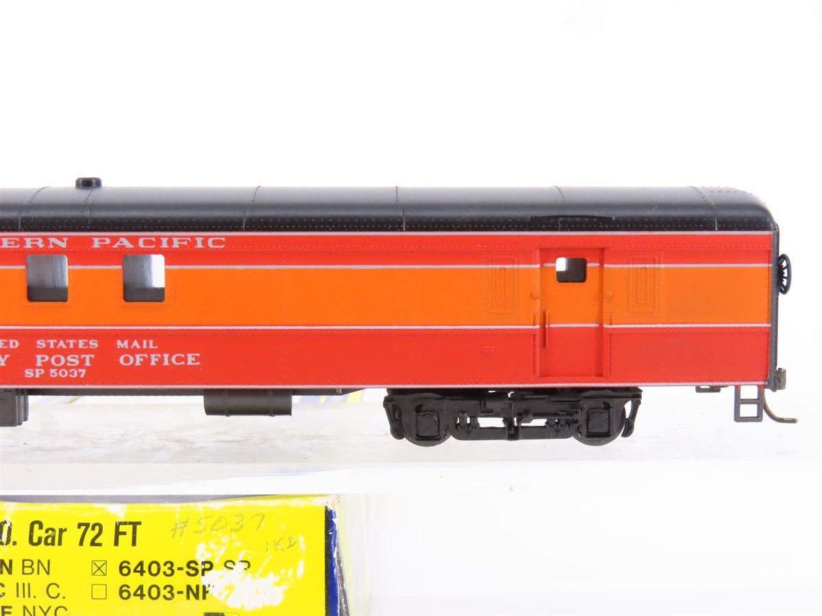 HO Scale AHM 6403-SP SP Southern Pacific Railroad 72&#39; RPO Passenger Car #5037