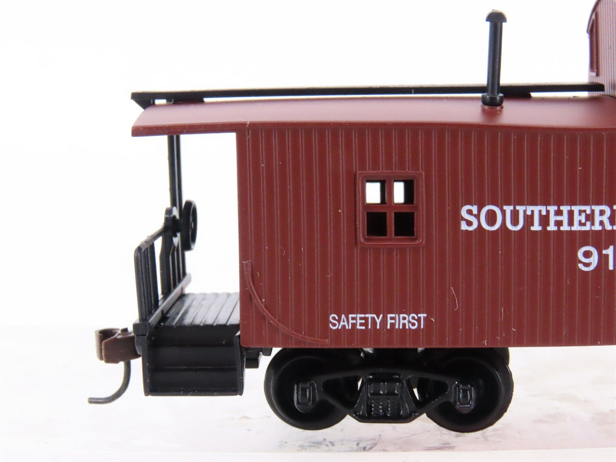 HO Scale Model Power SP Southern Pacific Railroad 32&#39; Wood Caboose #9144