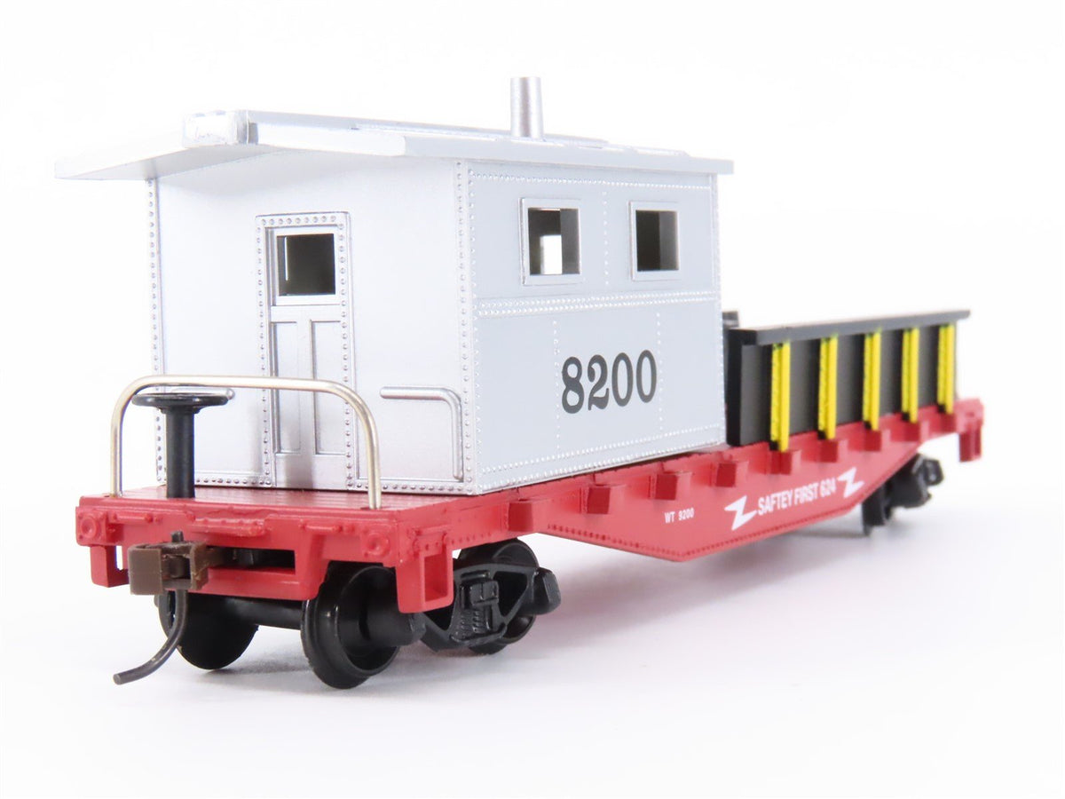 HO Scale Model Power 98200 Safety First 40&#39; Work Caboose #8200