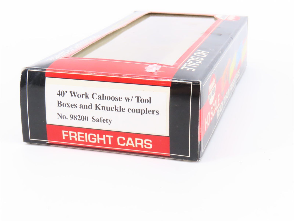 HO Scale Model Power 98200 Safety First 40&#39; Work Caboose #8200