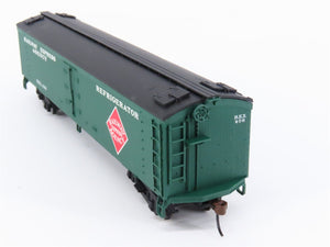 HO Scale Walthers 932-25471 REX Railway Express Agency Reefer #352 #406 2-Pack