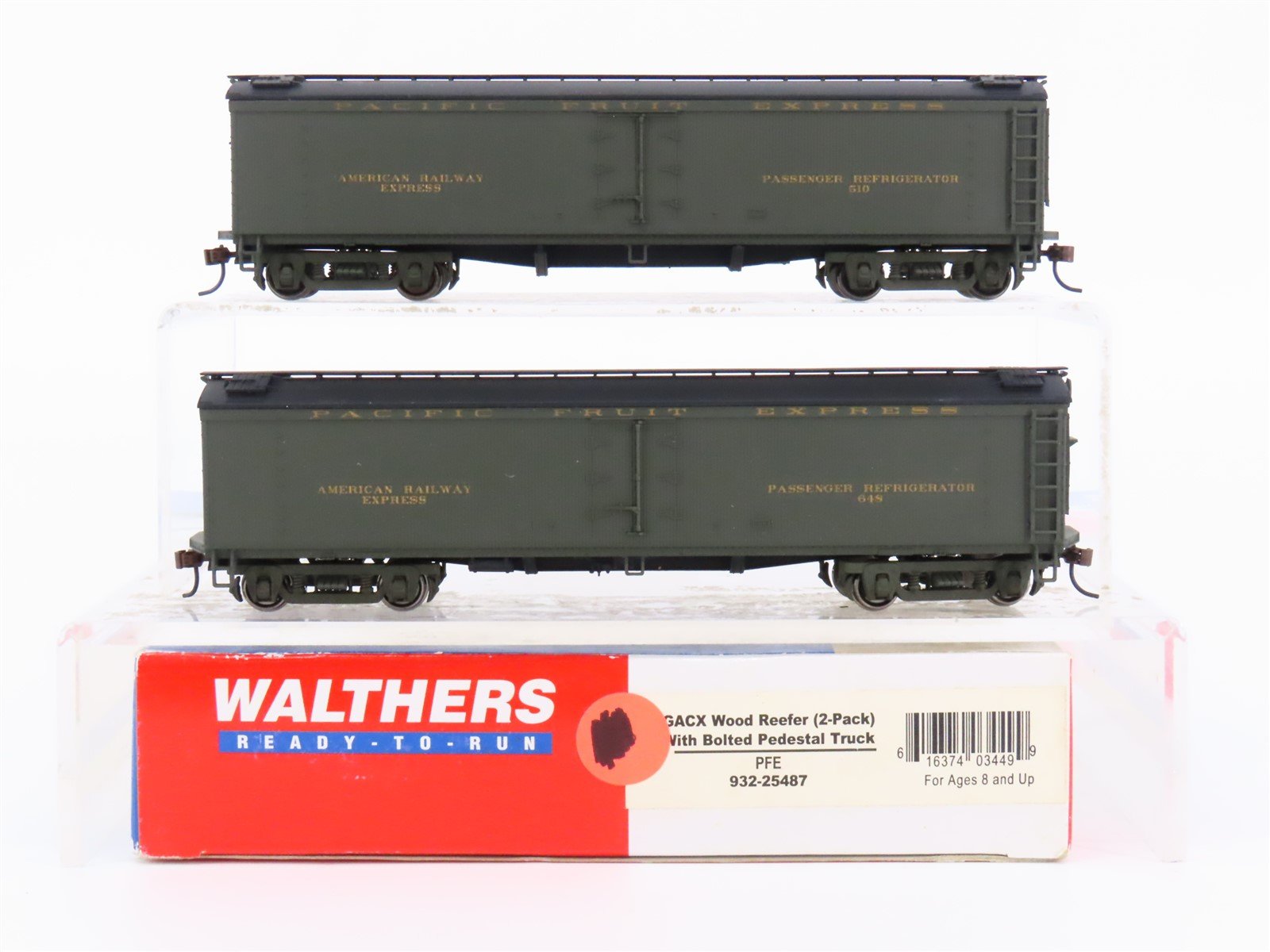 HO Scale Walthers 932-25487 PFE Pacific Fruit Express Reefer #648 #510 2-Pack