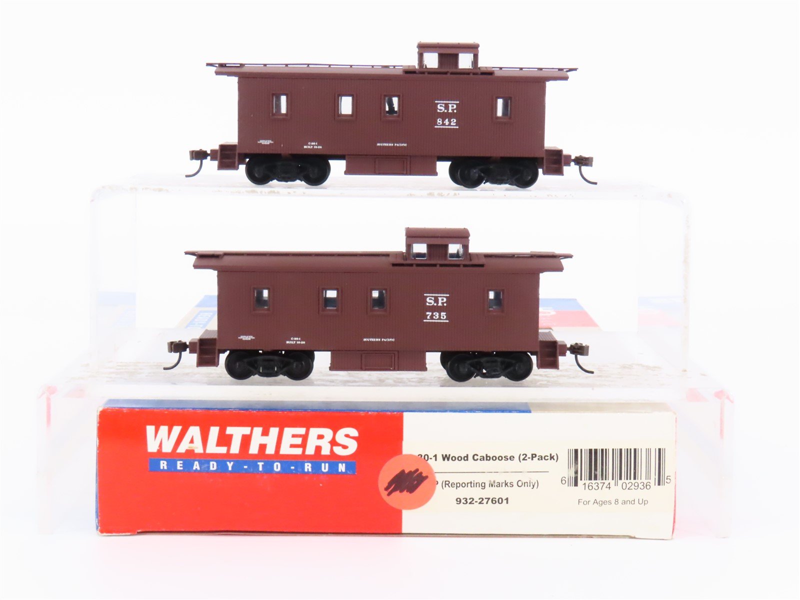 HO Scale Walthers 932-27601 SP Southern Pacific Caboose #842 #735 2-Pack