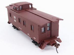 HO Scale Walthers 932-27601 SP Southern Pacific Caboose #842 #735 2-Pack