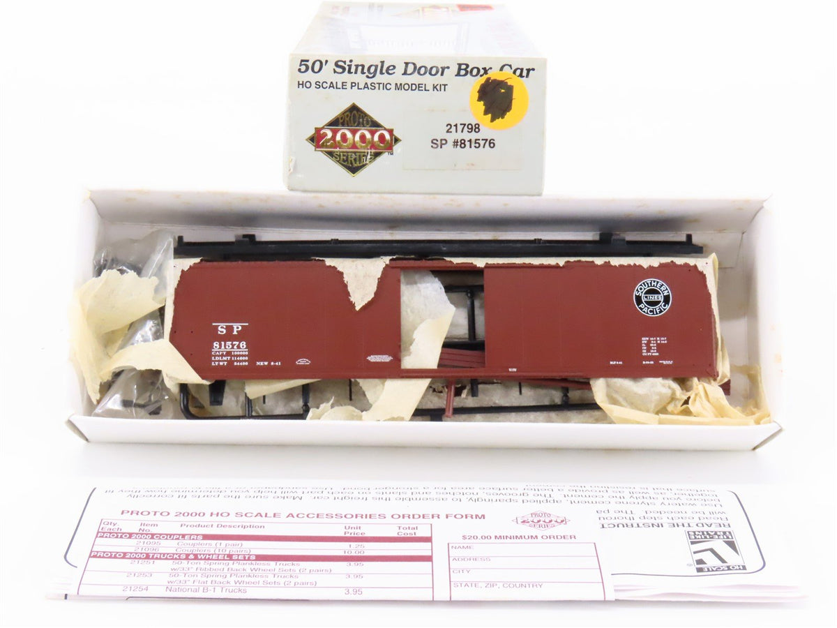 HO Scale PROTO 2000 Kit 21798 SP Southern Pacific 50&#39; Single Door Box Car #81576