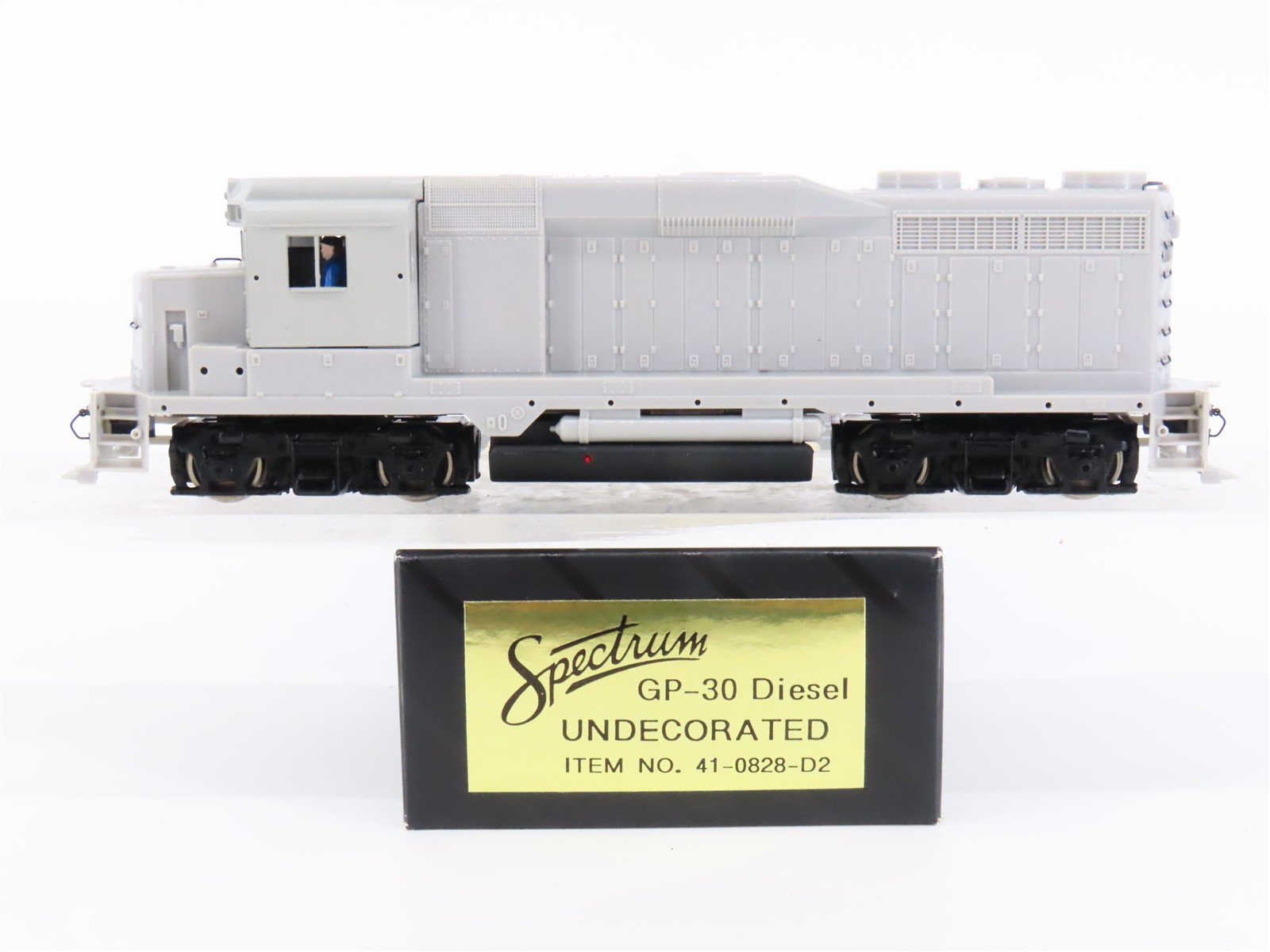 HO Scale Bachmann Spectrum 41-0828-D2 Undecorated EMD GP30 Diesel Locomotive