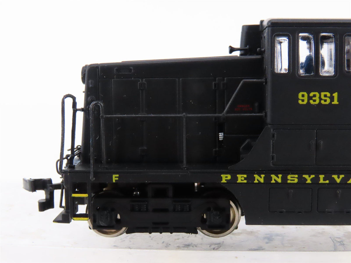 HO Bachmann Spectrum 41-0805-14 PRR Pennsylvania GE 44-Ton Diesel Switcher #9351