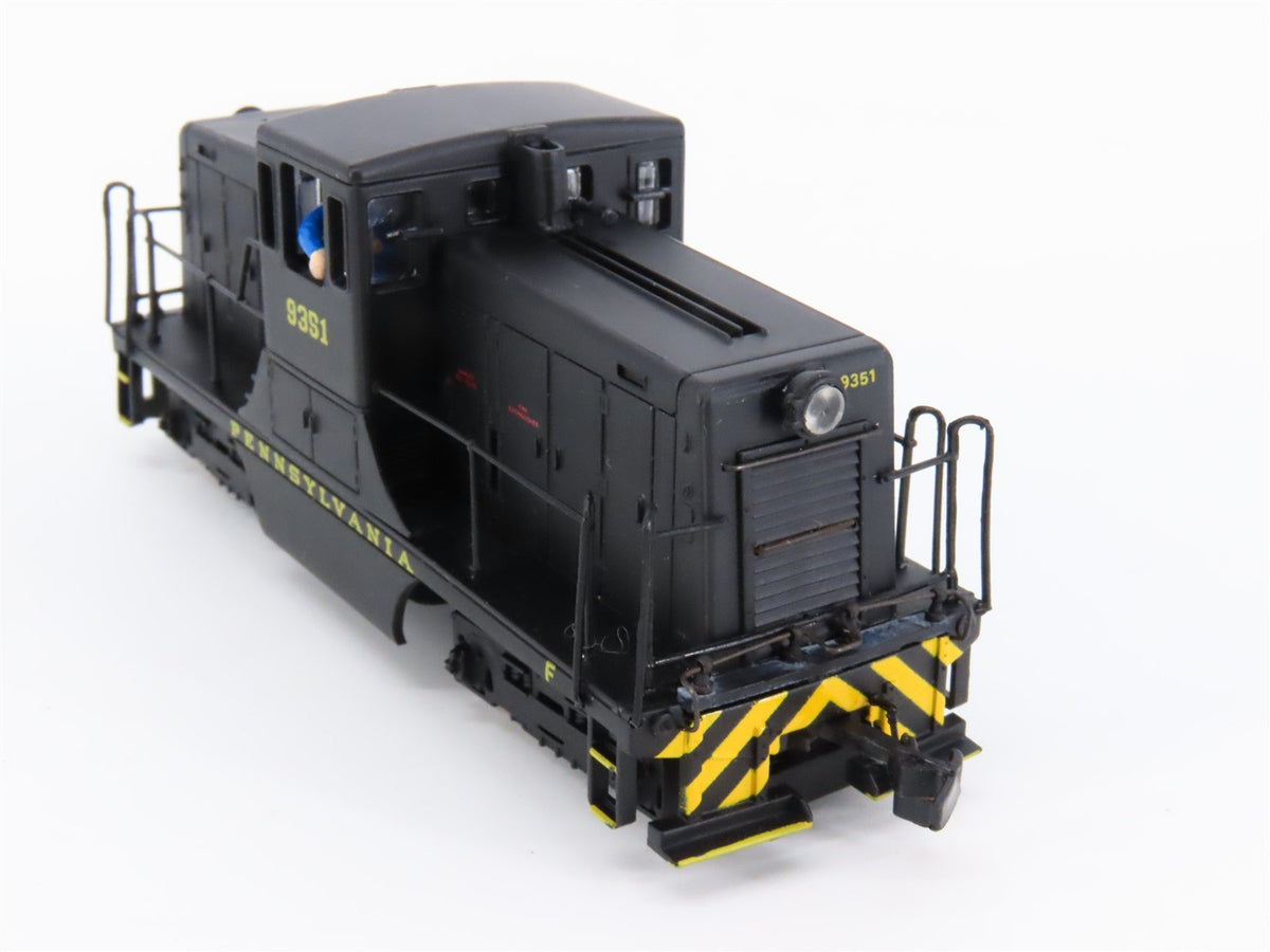 HO Bachmann Spectrum 41-0805-14 PRR Pennsylvania GE 44-Ton Diesel Switcher #9351