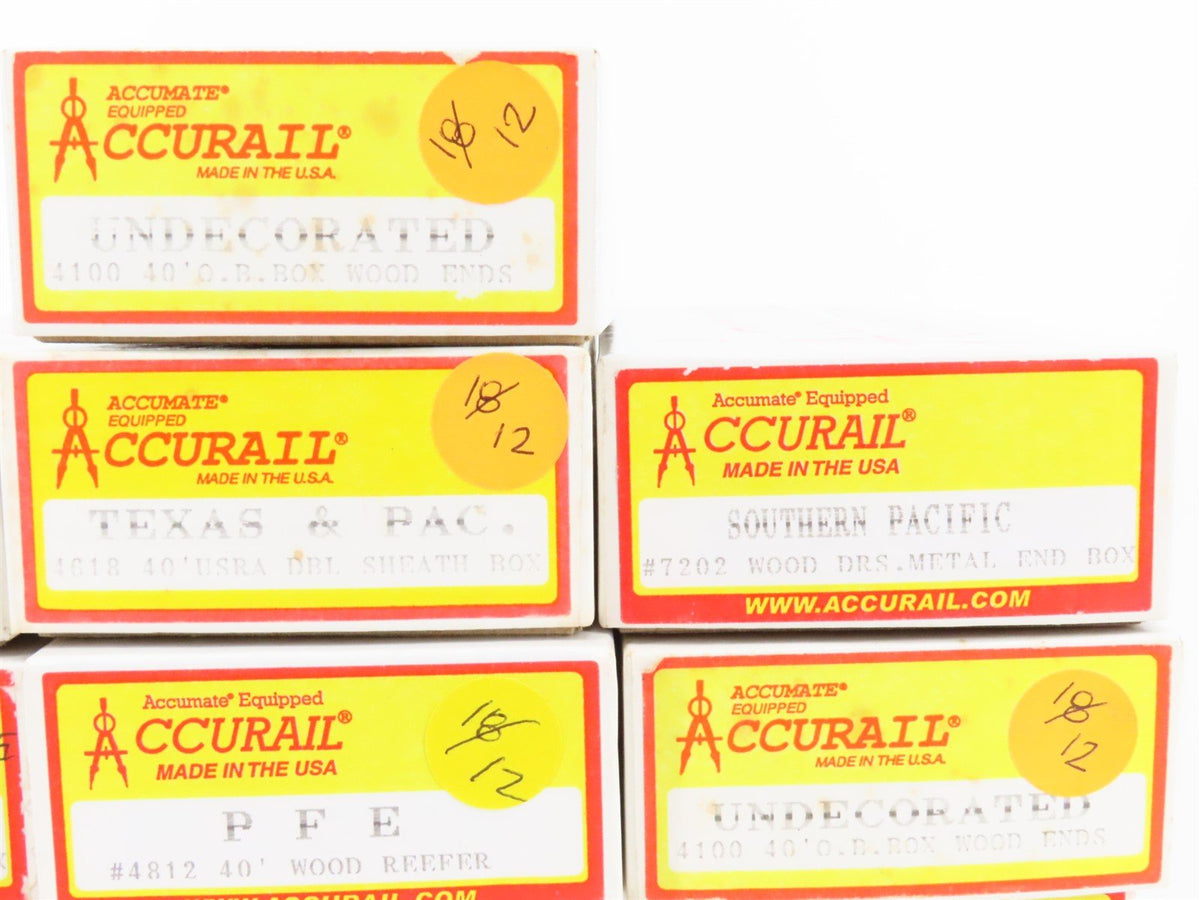 Lot of 10 HO Scale Accurail Kits T&amp;P PFE SP Data &amp; Undecorated Freight Cars