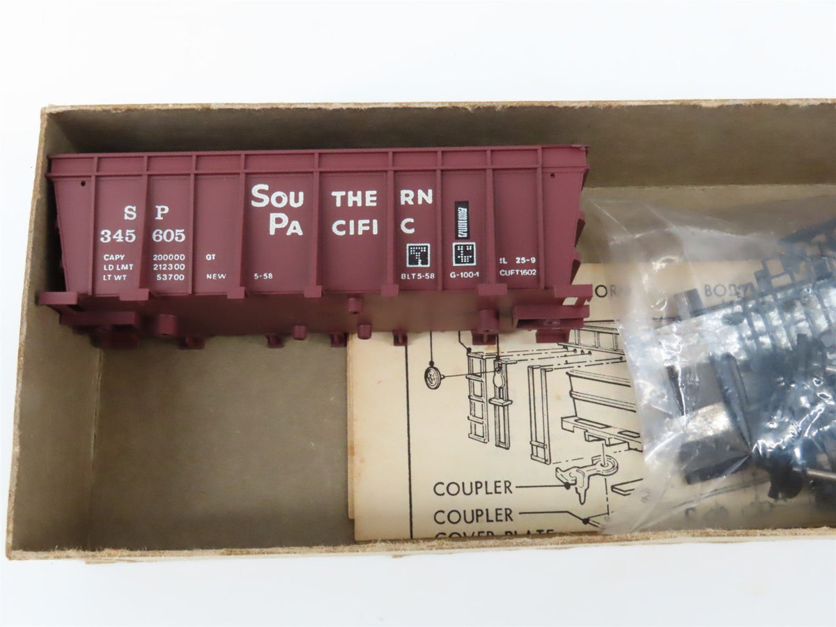 Lot of 9 HO Scale Roundhouse Kits SP SA&amp;AP Freight Cars