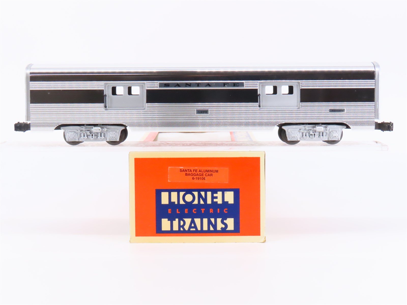 O Gauge 3-Rail Lionel 6-19109 ATSF Santa Fe Aluminum Baggage Passenger Car #3400