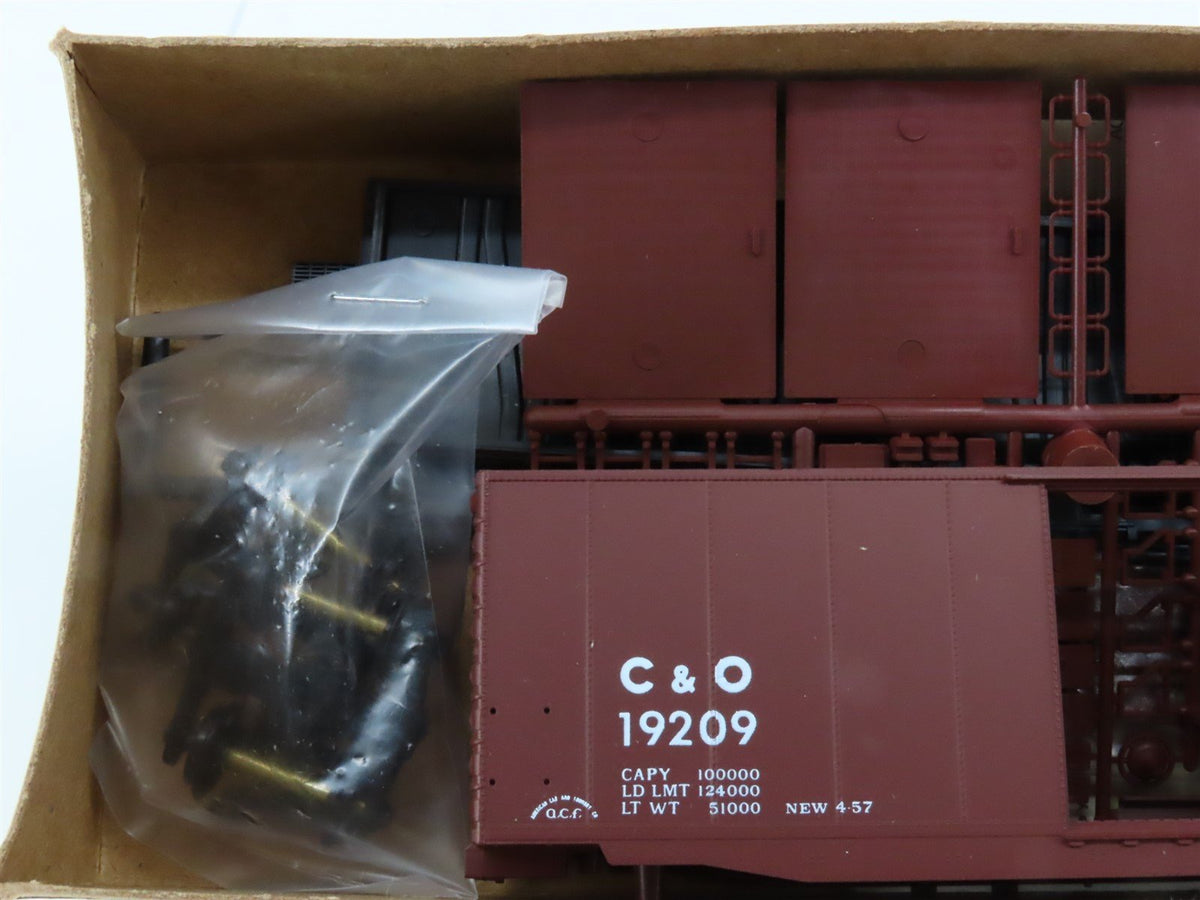 HO Scale Front Range Kit #4079 C&amp;O Chesapeake &amp; Ohio Progress 40&#39; Box Car #19209