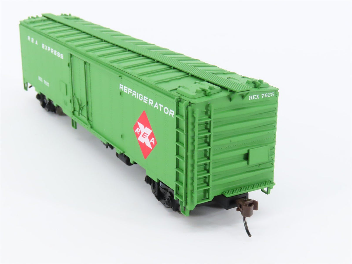 HO Scale Walthers 932-6243 REX Railway Express Agency 50&#39; Reefer #7625