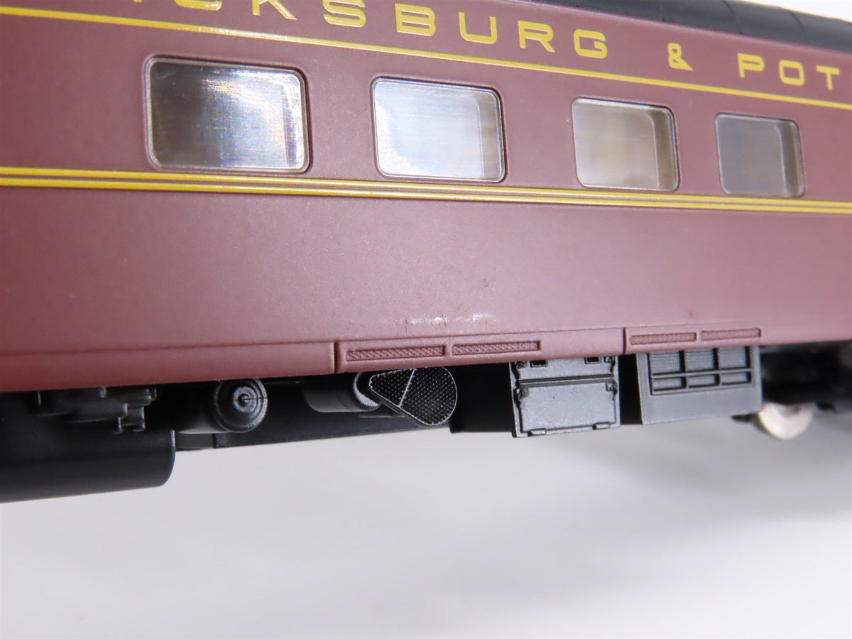 HO Walthers 932-16843 RF&amp;P Richmond Fredericksburg &amp; Potomac Sleeper Passenger