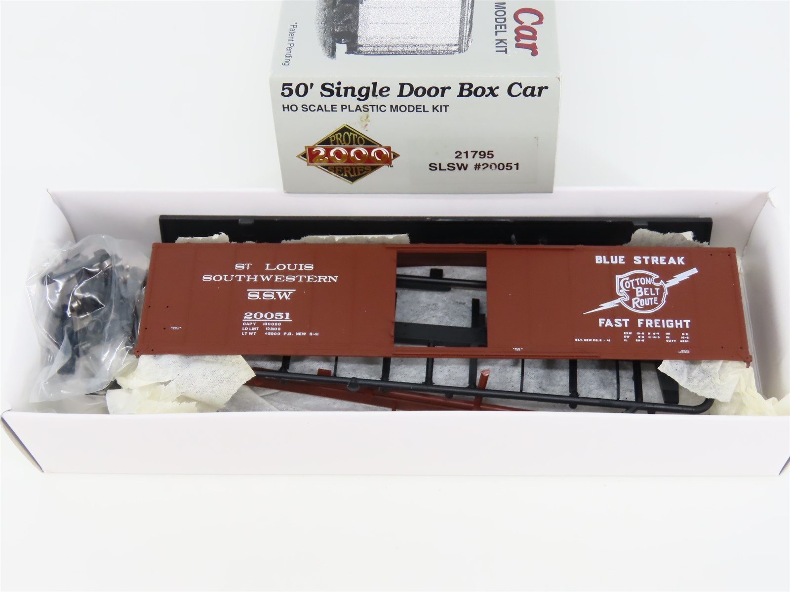 HO PROTO 2000 Kit #21795 SSW Cotton Belt Route 50' Single Door Box Car #20051