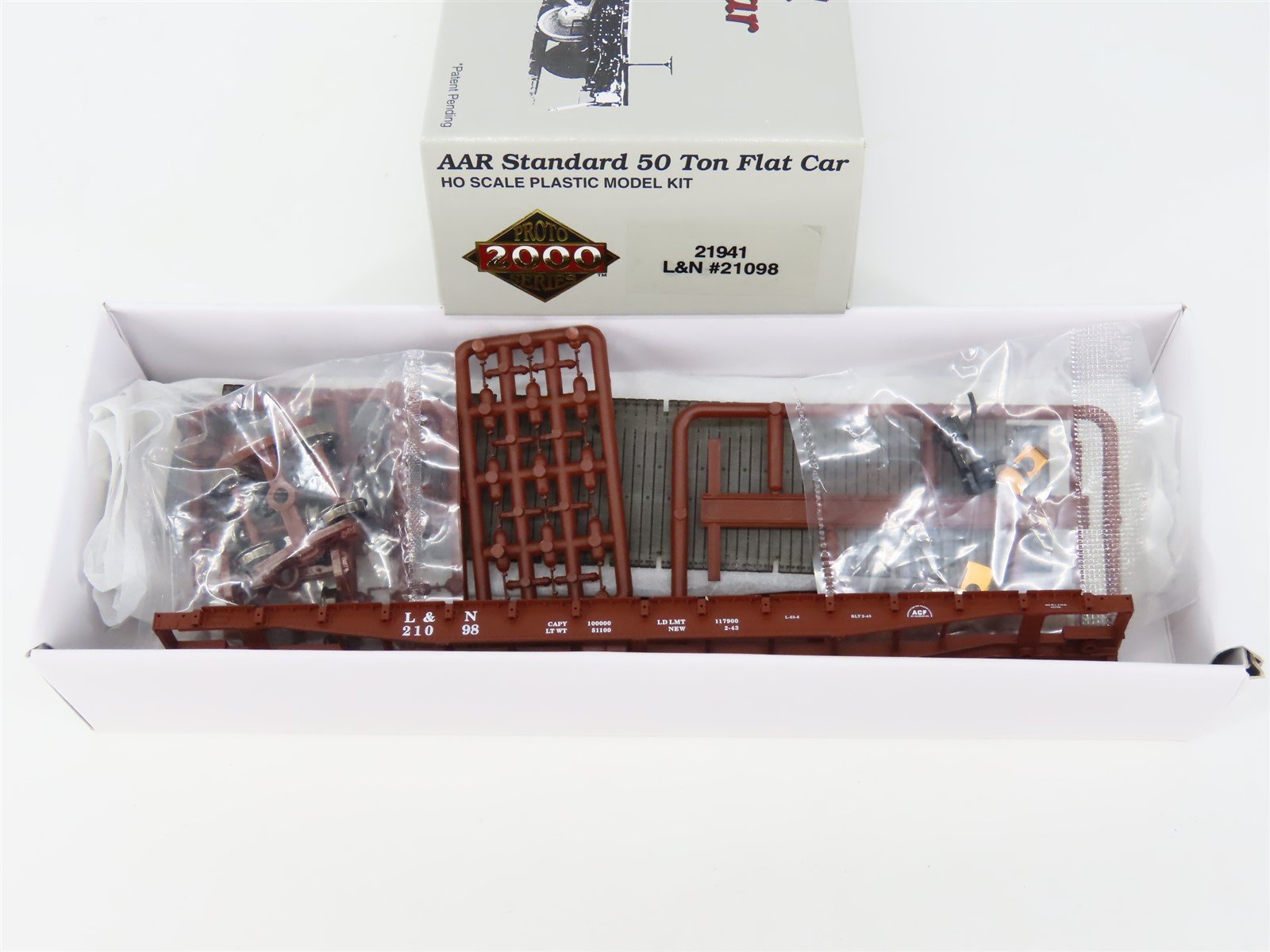 HO Scale PROTO 2000 Kit #21941 L&N Louisville & Nashville 50 Ton Flat Car #21098