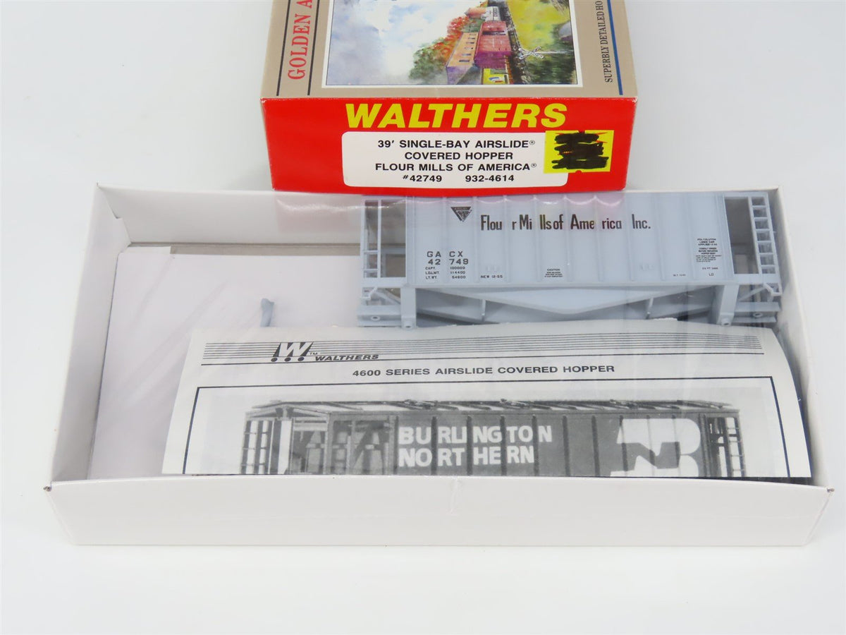 HO Scale Walthers 932-4614 GACX Flour Mills of America 39&#39; Hopper #42749 Kit