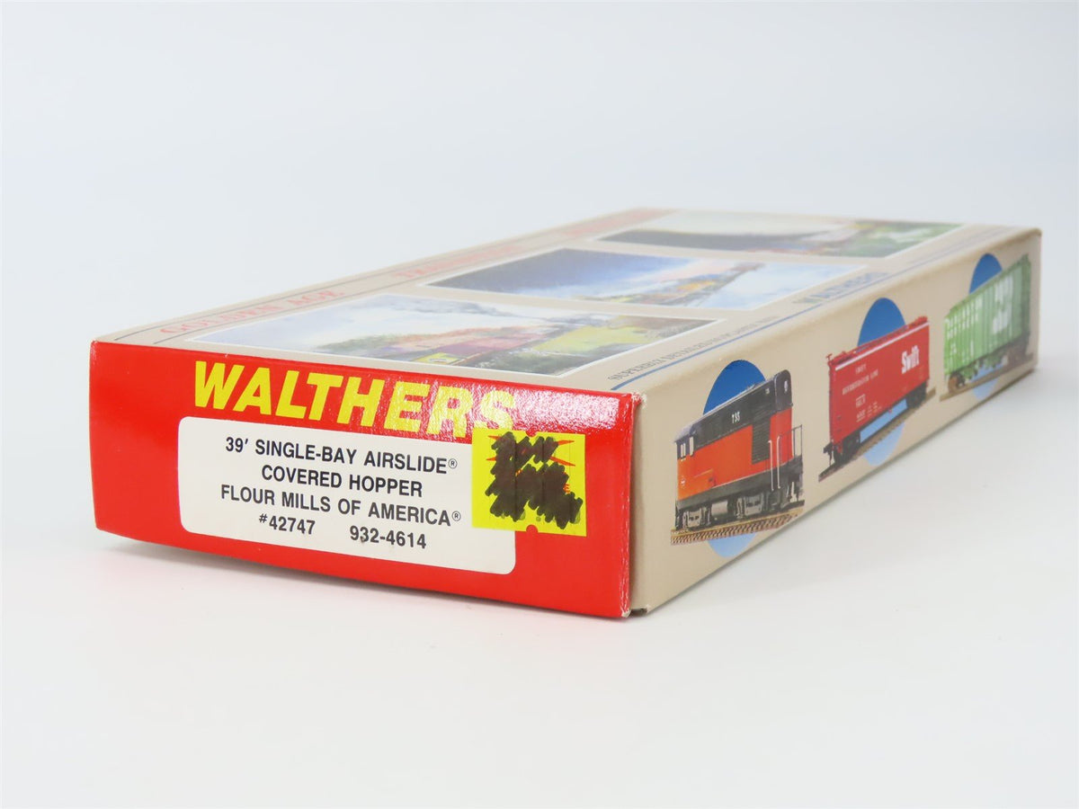 HO Scale Walthers 932-4614 GACX Flour Mills of America 39&#39; Hopper #42747 Kit