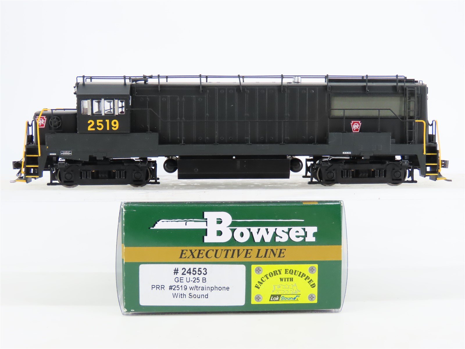 HO Scale Bowser 24553 PRR Pennsylvania U25B Diesel Locomotive #2519 w/ DCC