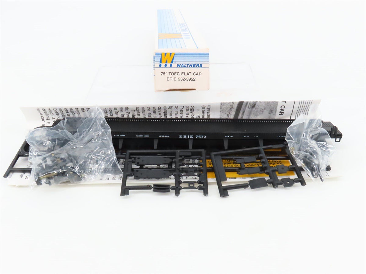 HO Scale Walthers Kit Erie &amp; PRR Pennsylvania 75&#39; TOFC Flat Car 12-Pack