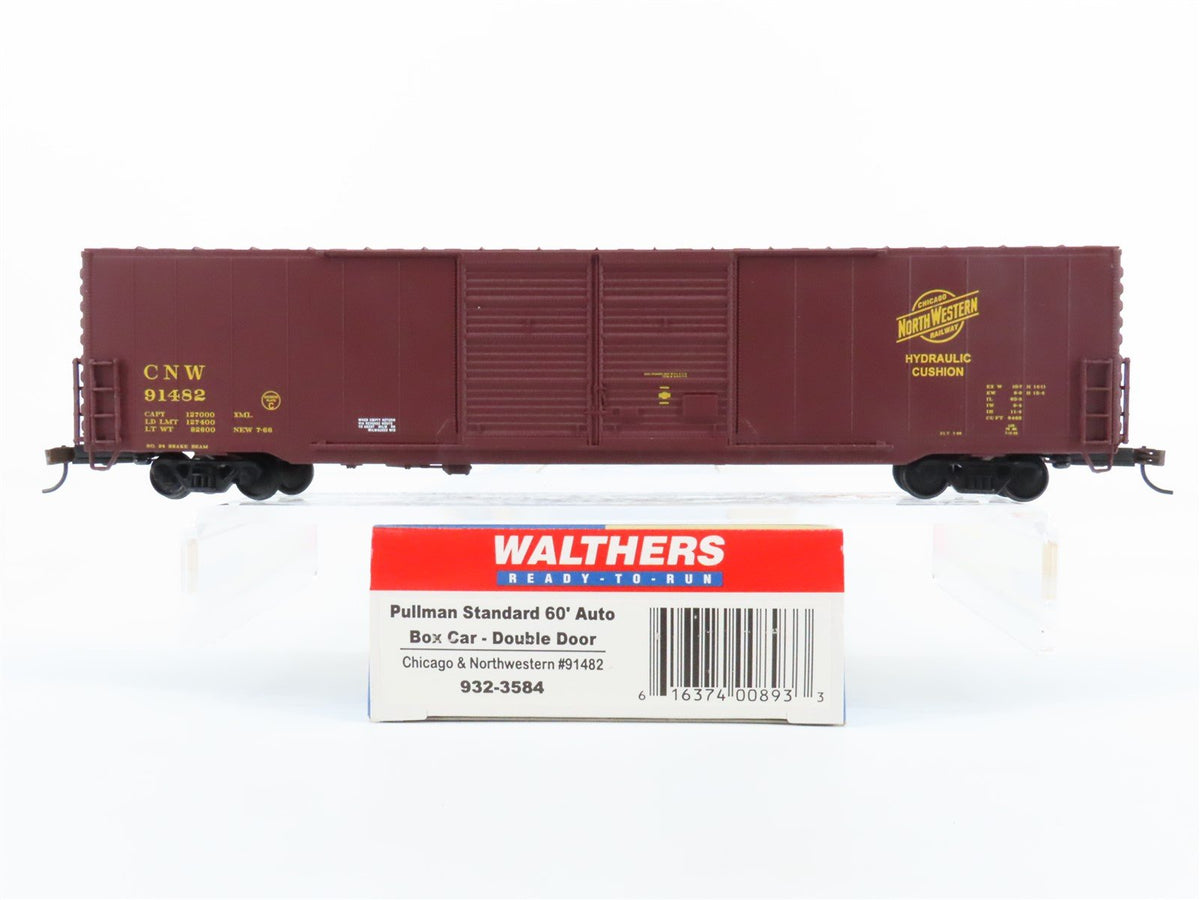 HO Scale Walthers #932-3584 CNW Chicago &amp; North Western 60&#39; Auto Box Car #91482