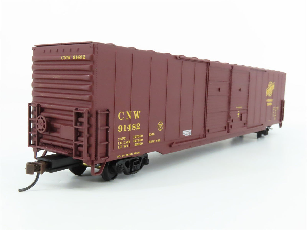 HO Scale Walthers #932-3584 CNW Chicago &amp; North Western 60&#39; Auto Box Car #91482