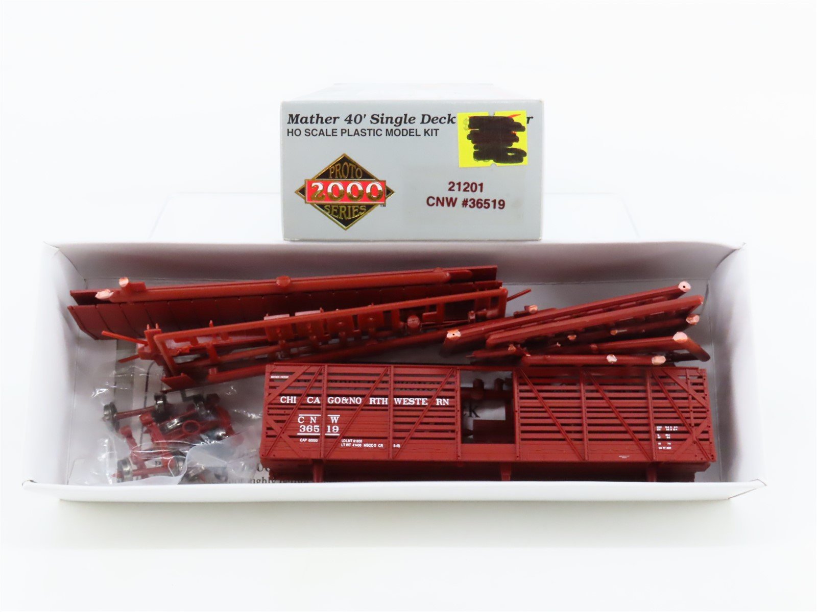 HO Scale PROTO 2000 21201 CNW Chicago North Western 40' Stock Car #36519 Kit