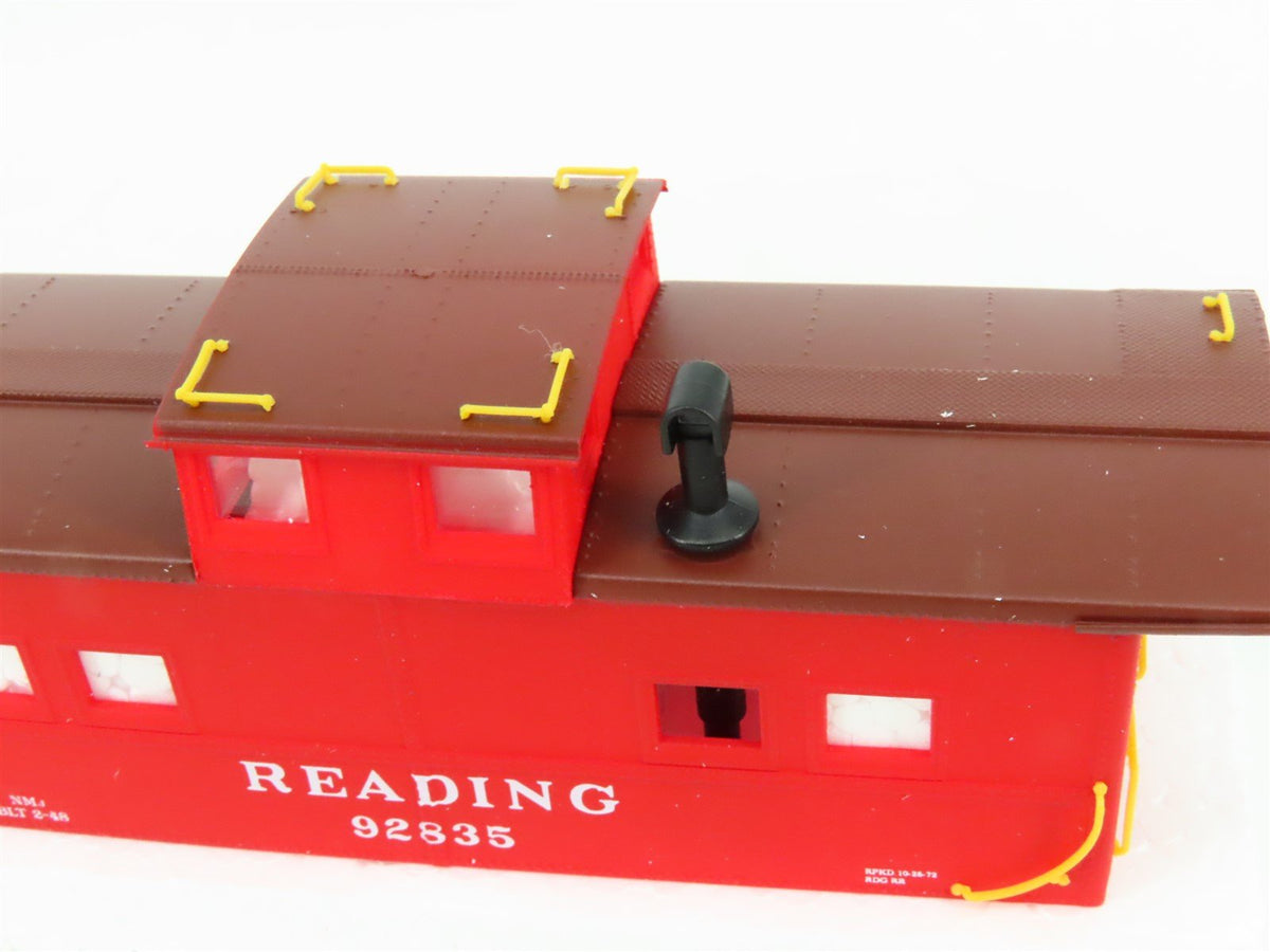 HO PROTO 2000 Kit 8233 RDG Reading Steel Center Cupola Caboose #92835 - Lighted