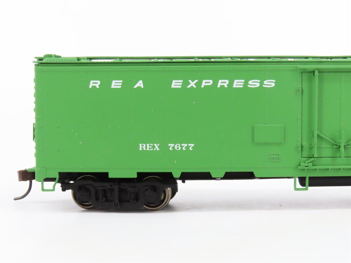 HO Scale Walthers 932-26243 REX Railway Express Agency 50&#39; Express Reefer 2-Pack