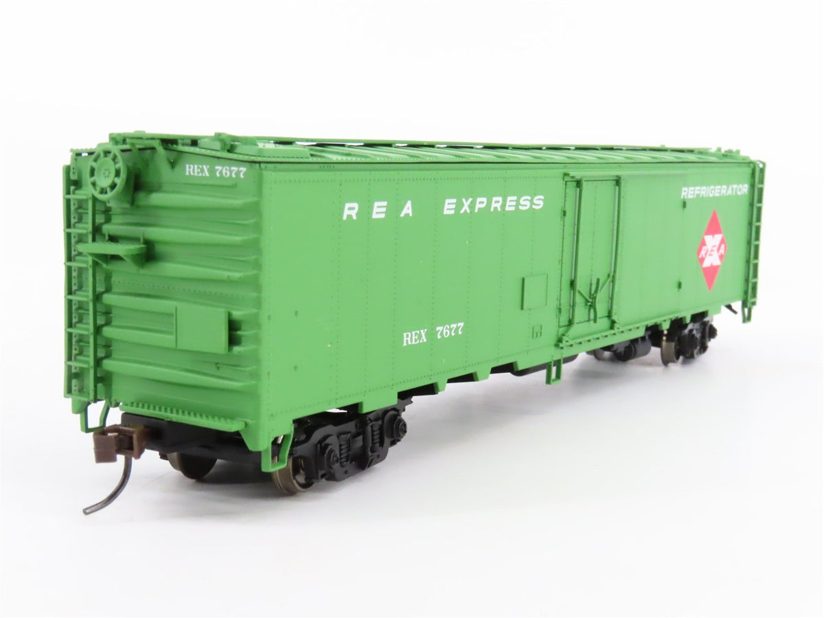 HO Scale Walthers 932-26243 REX Railway Express Agency 50&#39; Express Reefer 2-Pack