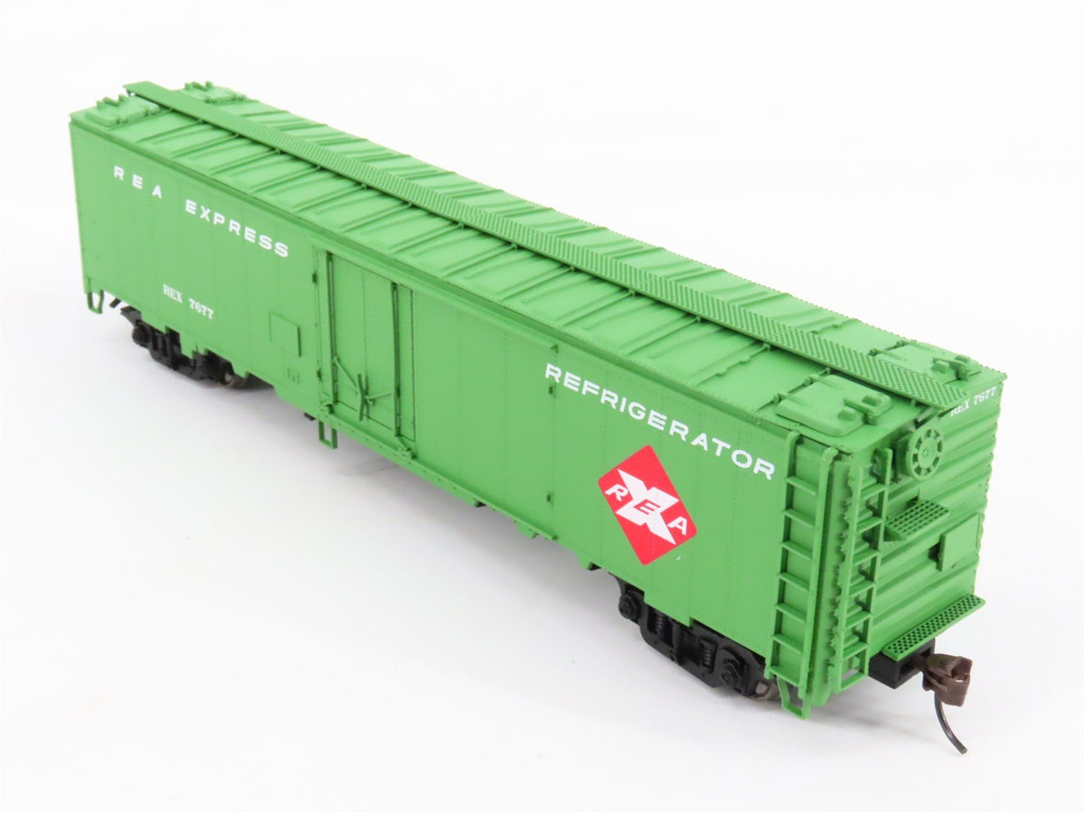 HO Scale Walthers 932-26243 REX Railway Express Agency 50&#39; Express Reefer 2-Pack