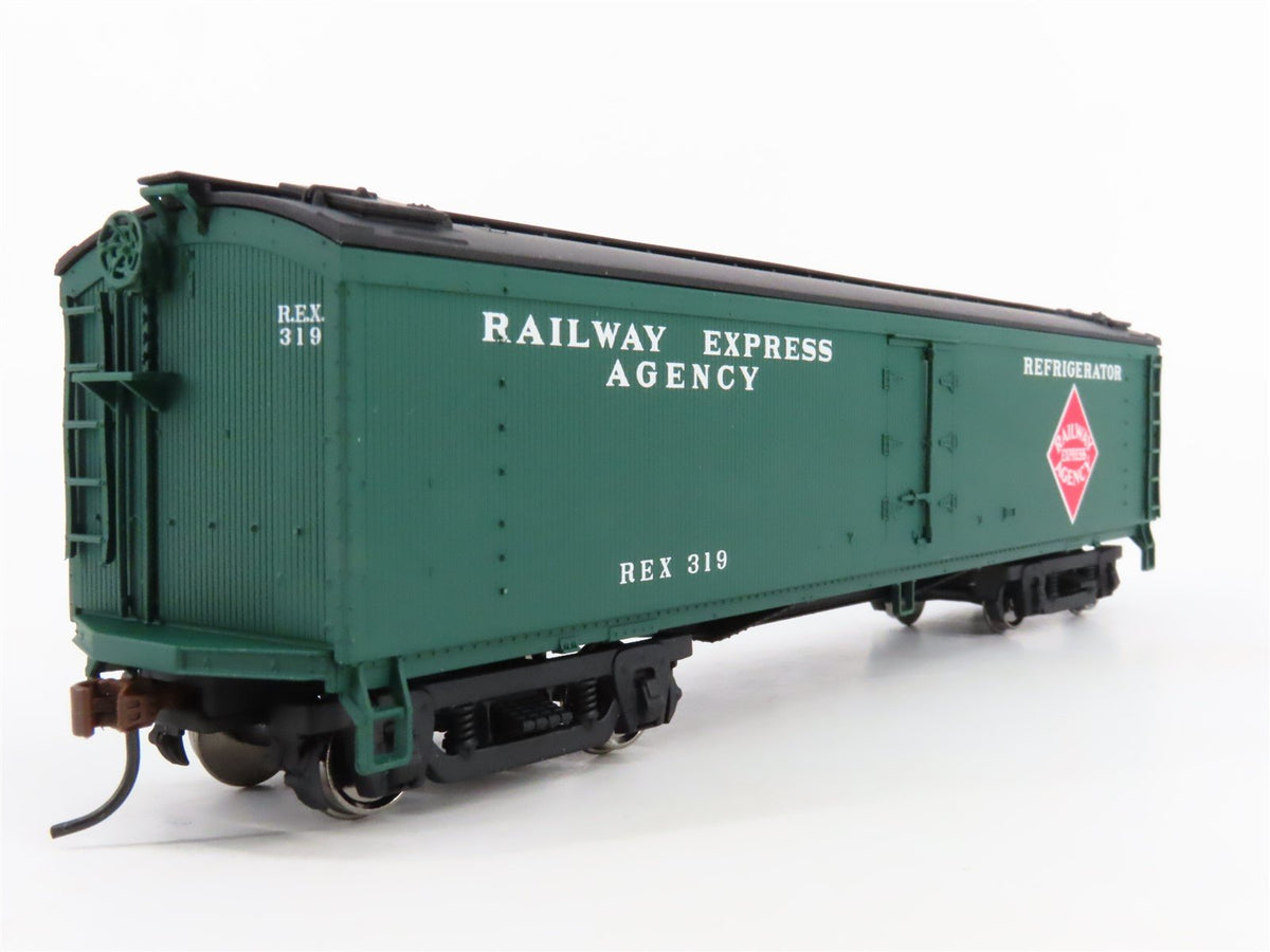 HO Scale Walthers 932-5471 REX Railway Express Agency Wood Express Reefer #319