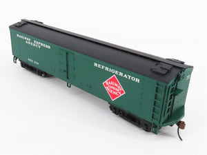 HO Scale Walthers 932-5471 REX Railway Express Agency Wood Express Reefer #319