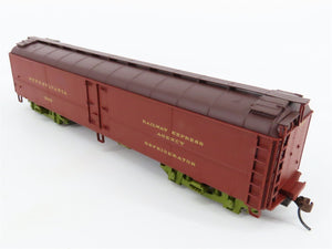 HO Scale Walthers 932-5887 PRR Pennsylvania Railroad Express Reefer #2898